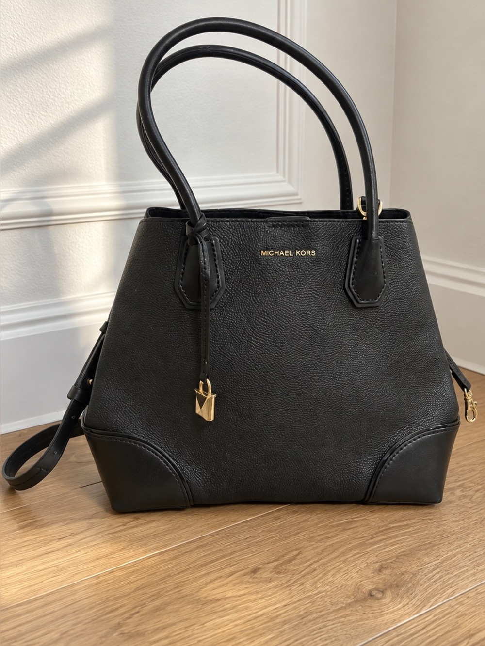 Michael Kors Mercer Gallery Black Pebbled Leather Satchel Crossbody Bag